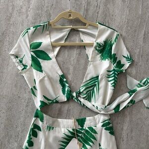 L'atiste by Amy Open-back Print Maxi Dress